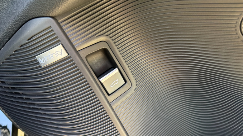 BYD Seal U 1.5 DM-i AWD Design 5dr Auto Estate